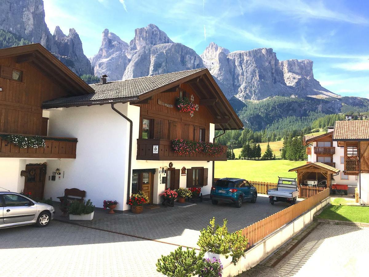 Apartments Fiordalisi Colfosco Luaran gambar