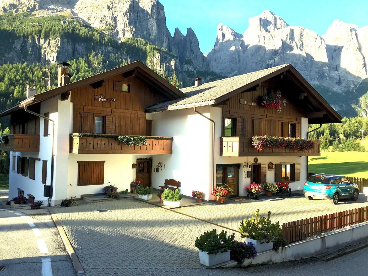 Apartments Fiordalisi Colfosco Luaran gambar