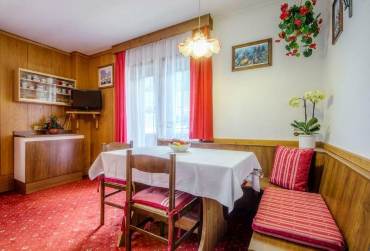Apartments Fiordalisi Colfosco Luaran gambar