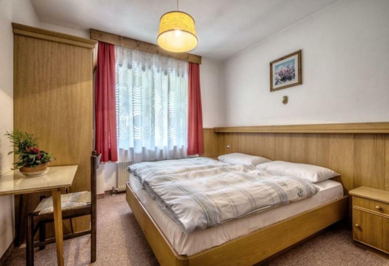 Apartments Fiordalisi Colfosco Luaran gambar